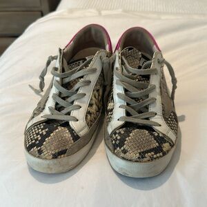 GOLDEN GOOSE SUPER STAR